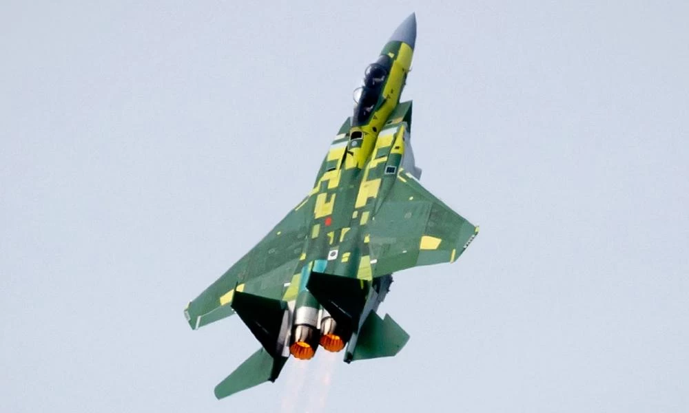 Παρθενική πτήση για το F-15QA: Το νεότερο και καλύτερο μοντέλο της σειράς (βίντεο)